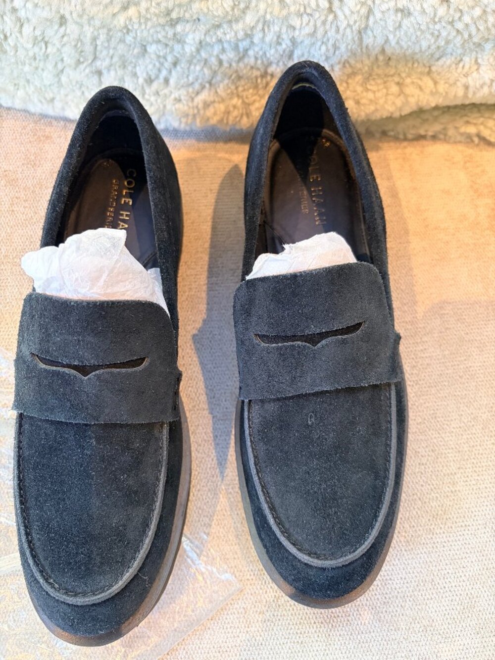 Cole Haan Newburg Lug Sole Penny Loafer, Black Suede Size 5.5 - Picture 4 of 9